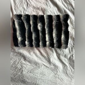 Express Black White Striped Faux Fur Neck Warmer Scarf Winter Collar XS